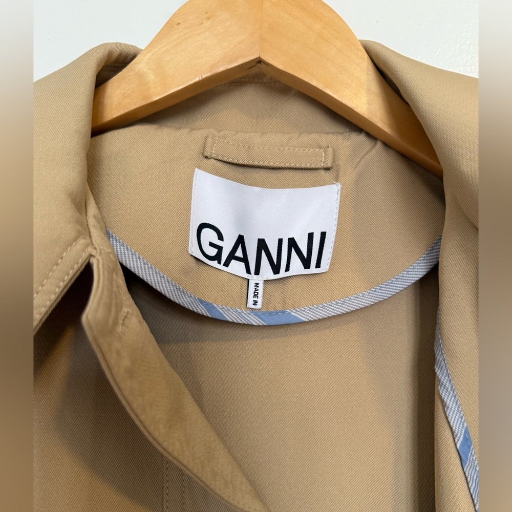 Ganni Beige Cropped Button Jacket - Picture 5 of 8